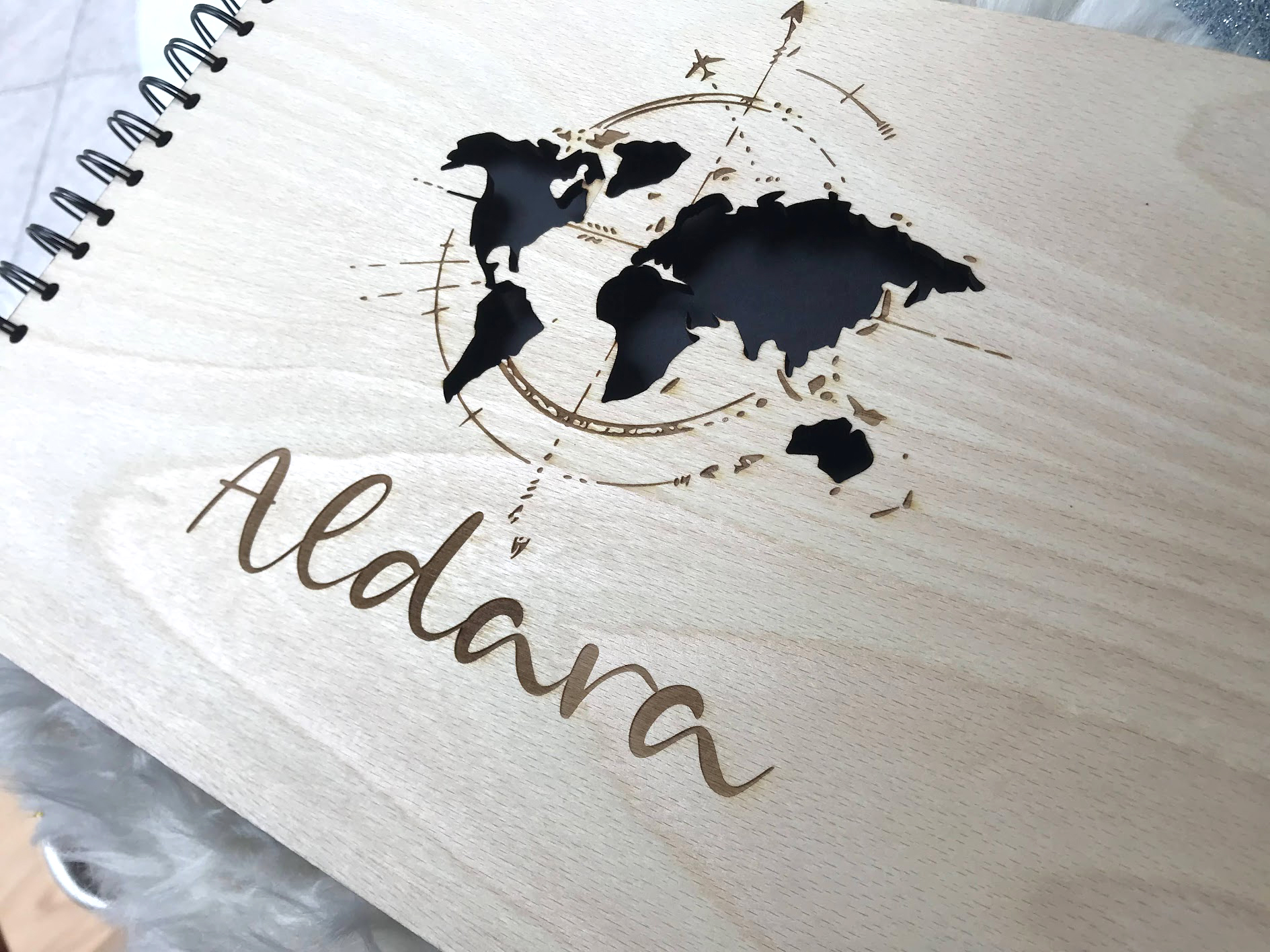 Álbum de Firmas Personalizado - Mapa Troquelada - Imagen 3